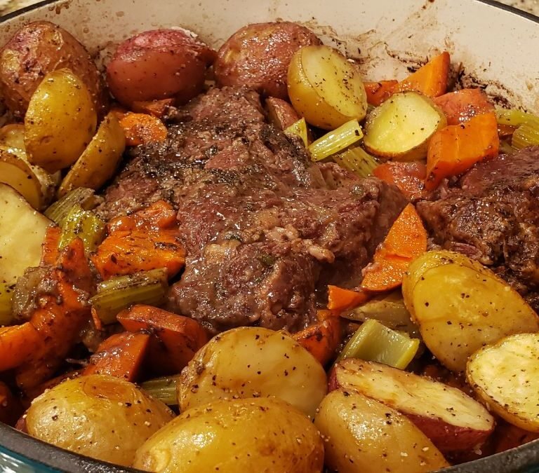 beef pot roast with vegetables and potatoes